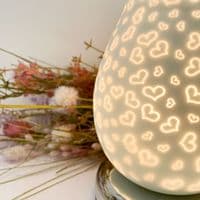 White Satin Hearts Touch Sensitive Aroma Lamp